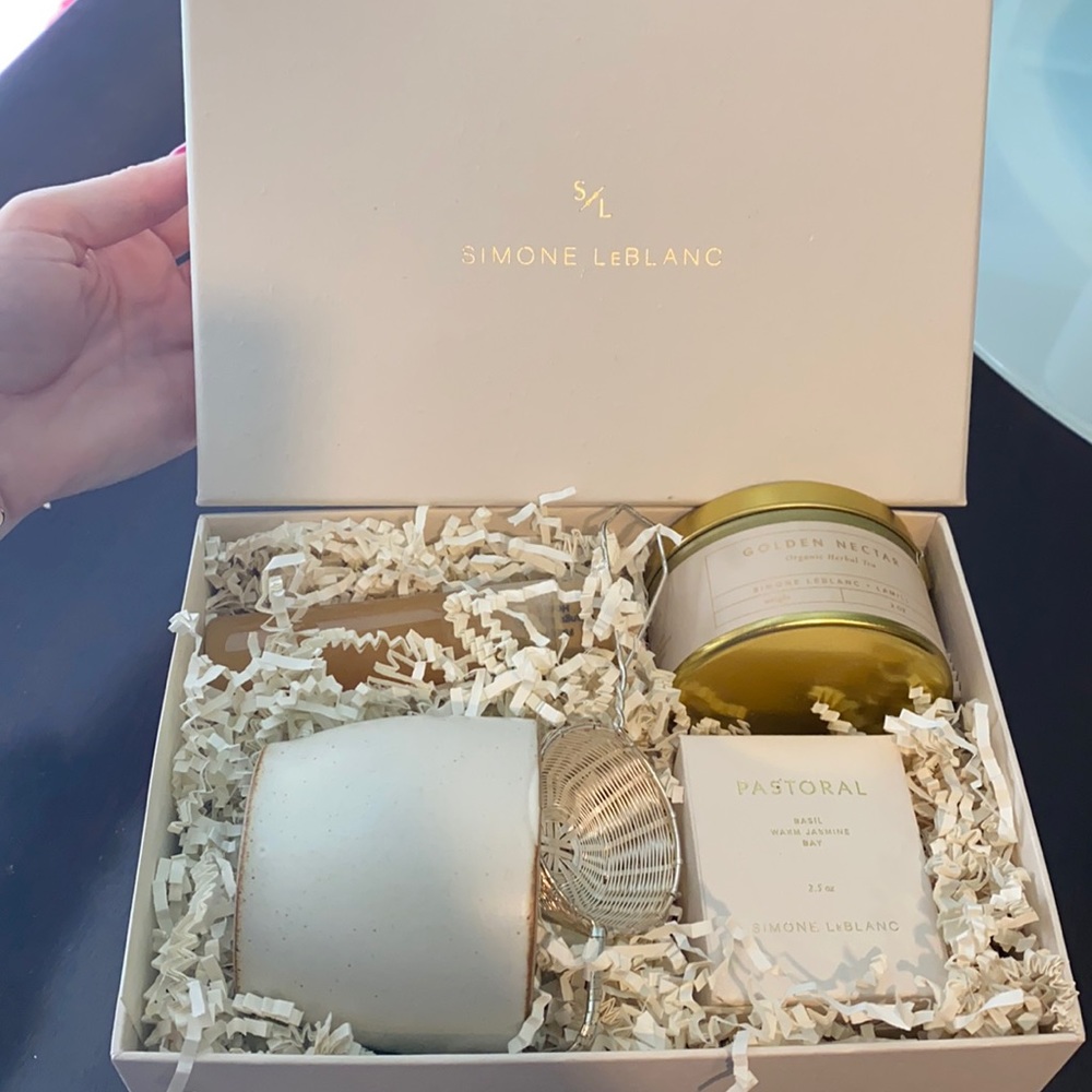 NWOT SIMONE LEBLANC gift set